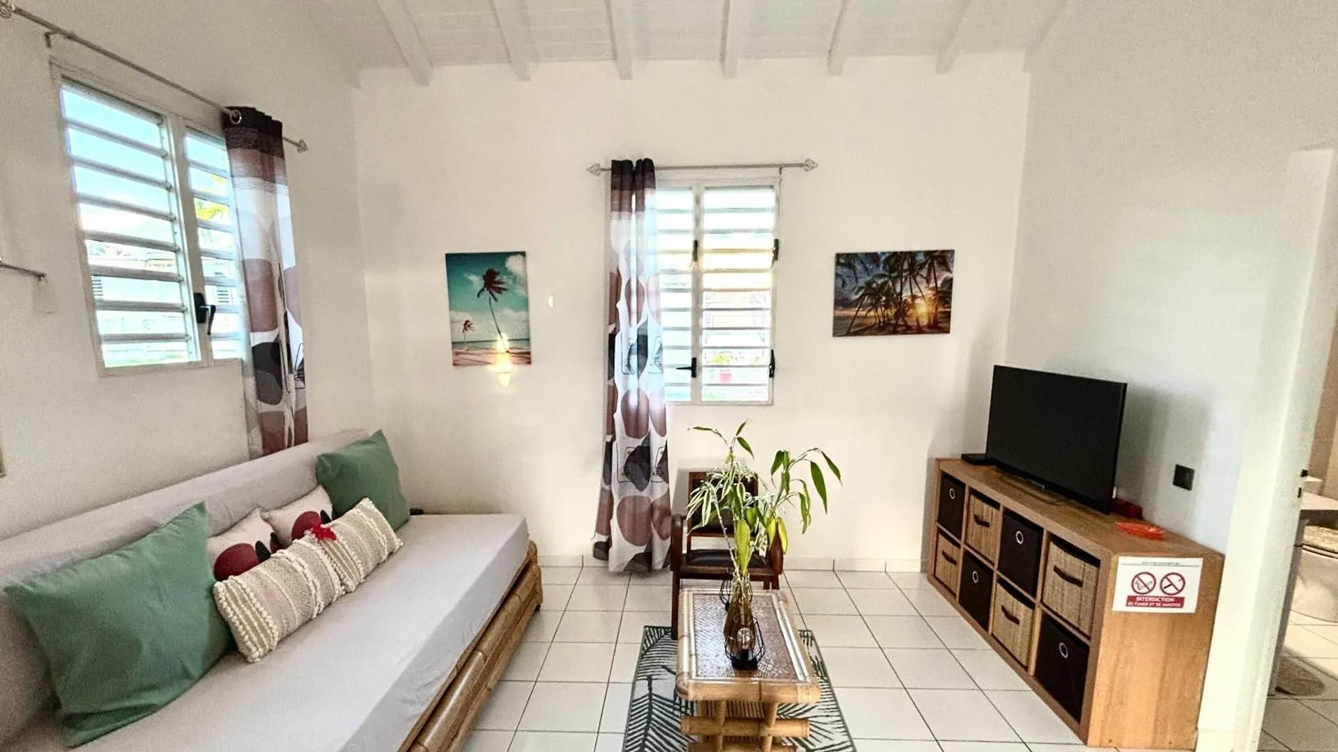Holiday home Le Gite Ohana - Proches Des Plages Et Jardin Prive Saint-Francois