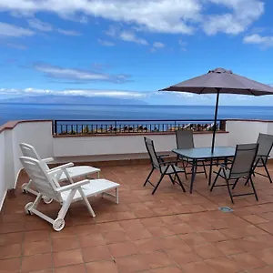 https://amazing-duplex-with-large-terrace-and-sea-views.in-canary-islands.com
